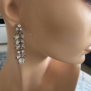 Silver Rhinestone Chandelier Earrings Elegant Bridal Wedding Drop Earrings NEW